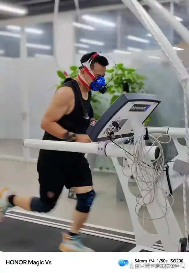 心律、血压、睡眠……为什么一块手表能监测多种健康指标?