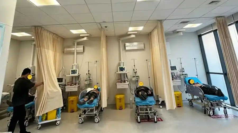 沪上医院一小时连收多名中暑患者,都是青壮年!“烤验”升级,未来三天高温全勤,医生紧急提醒