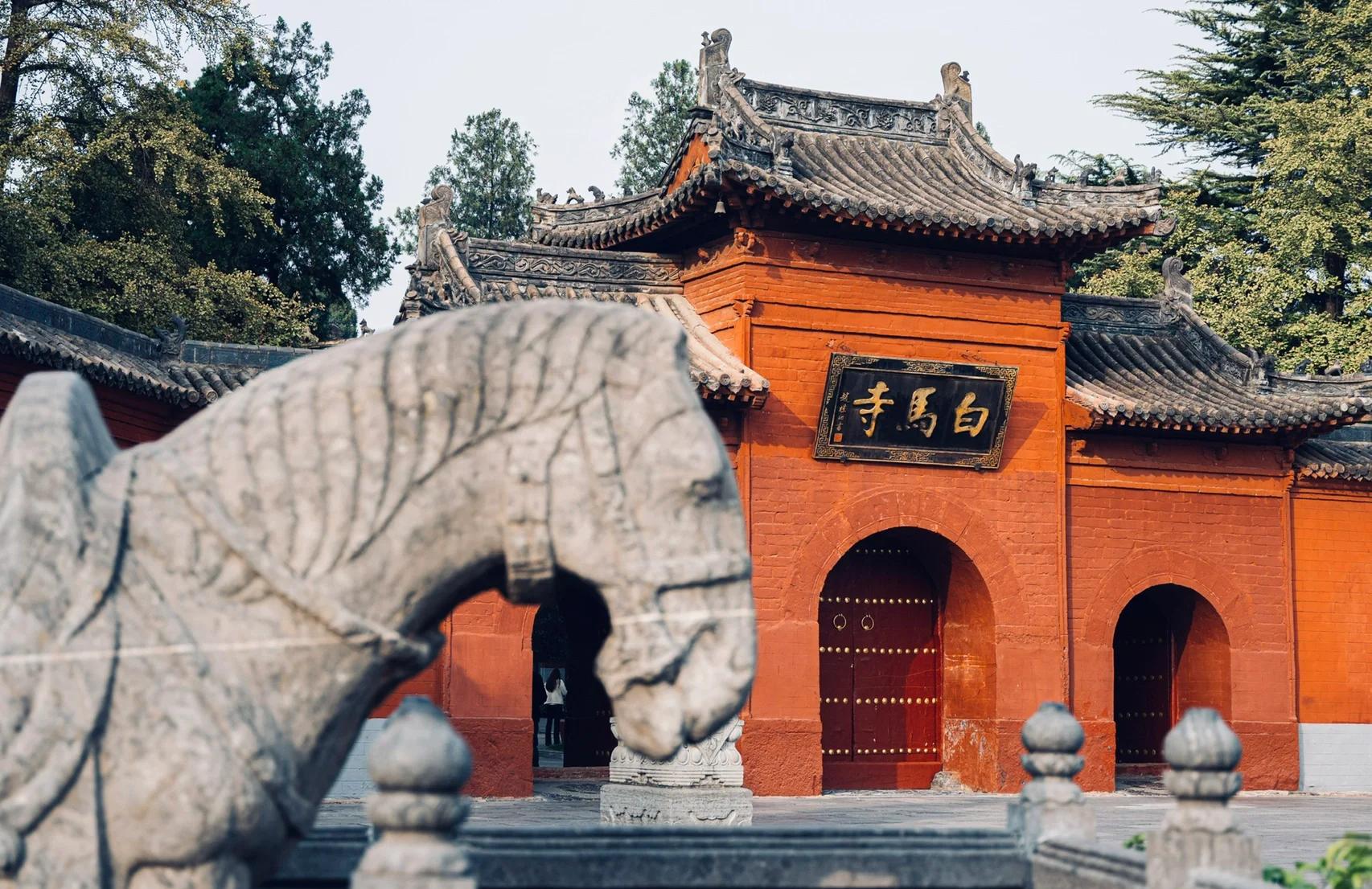 汉明帝求法_白马寺历史_摄摩腾竺法兰