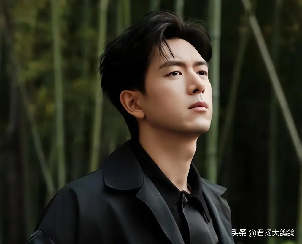 全网都在找“开球嘉宾”李现在哪_李现 2026年世界杯开球嘉宾 中国内地艺人第一个在世界杯正赛开球 皇马球迷圆梦顶级赛场
