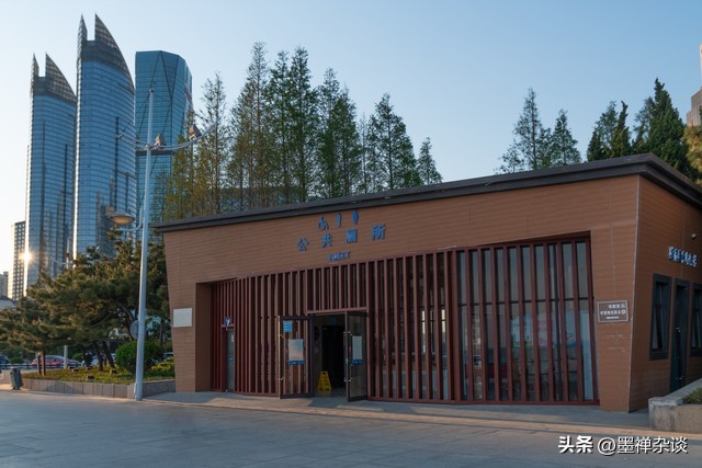 为什么青岛海水蓝_青岛15个宝藏地_青岛免费海滩攻略