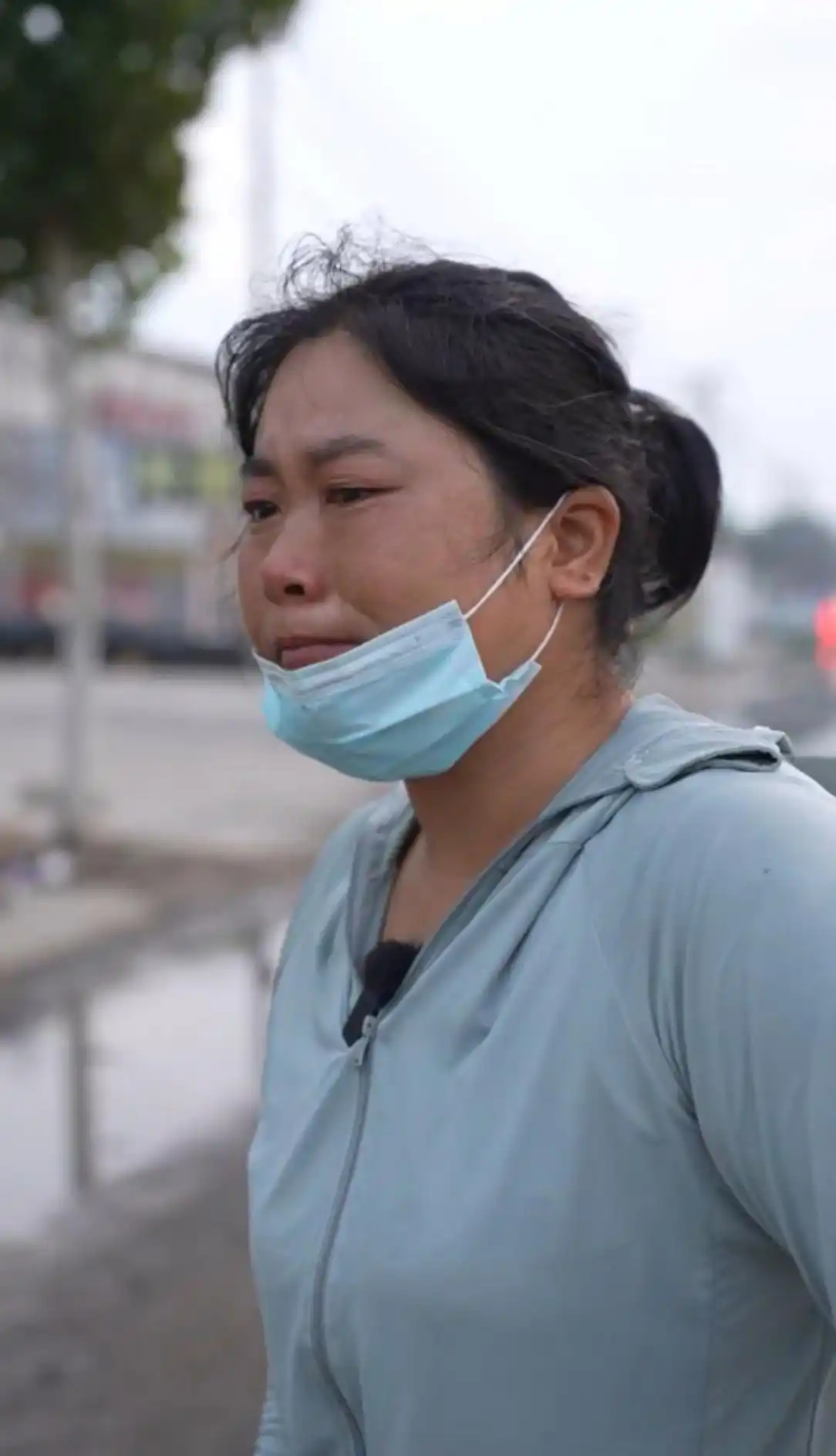 河南卖瓜少年_人民日报点赞13岁河南卖瓜男孩_秦浩天帮舅舅卖瓜