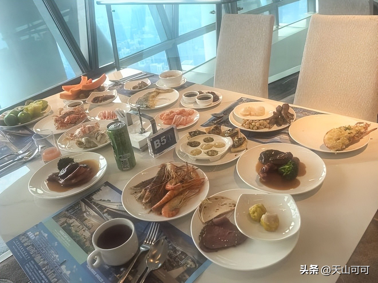 广州排队餐厅_广州塔高空自助餐_花园酒店凌璇阁旋转餐厅