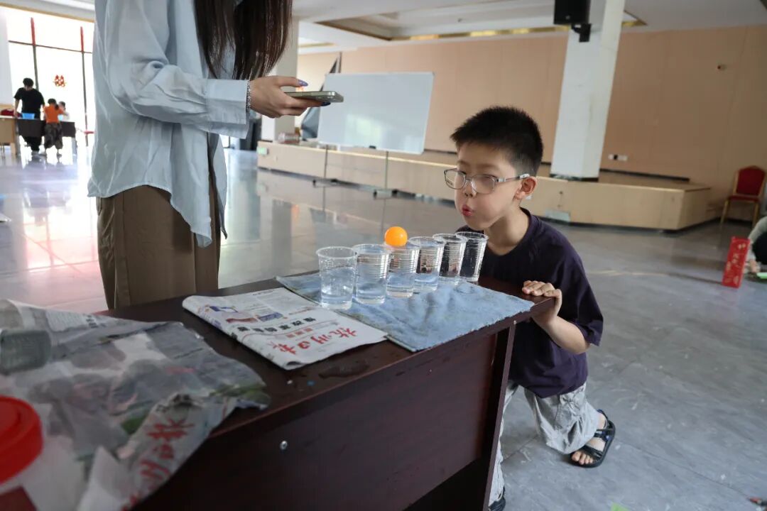 趣味运动会报道稿_三角社区假日学校趣味运动会_青少年暑期活动