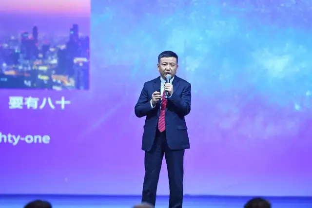 长鑫科技IPO募资纪录_雷军打新长鑫科技浮盈7亿_长鑫科技上市首日市值