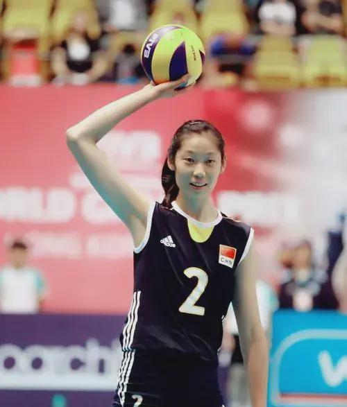 战术调整年轻化策略_朱婷国家队排除_中国女排世界杯朱婷