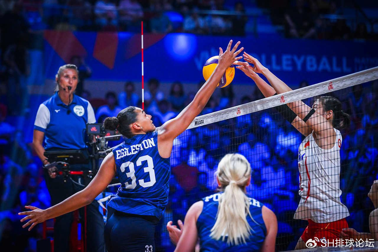 2026年世界女排联赛中国女排3比2逆转美国女排_2026世界杯排球视频_中国女排四分之一决赛战报庄宇珊领衔